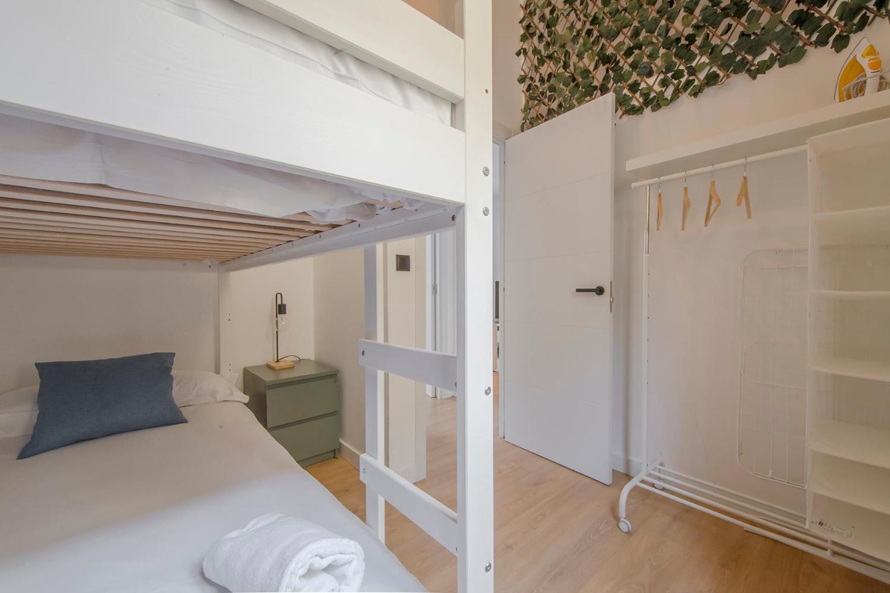 Aventura Y Tradicion En La Latina, Conoce Toledo 77 Apartment Madrid Bagian luar foto