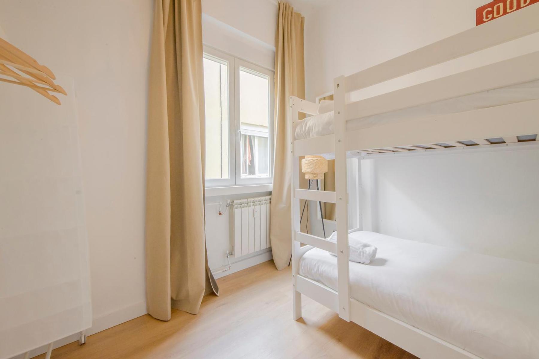 Aventura Y Tradicion En La Latina, Conoce Toledo 77 Apartment Madrid Bagian luar foto